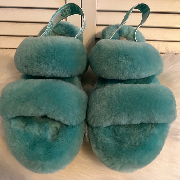 Oh Yeah Double Strap Slides…Never Worn - Picture 5 of 5